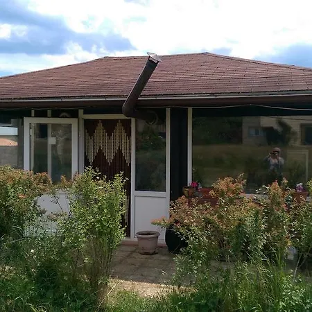 Farmstay In Penzion Yunets