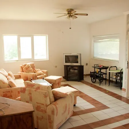 Farmstay In *